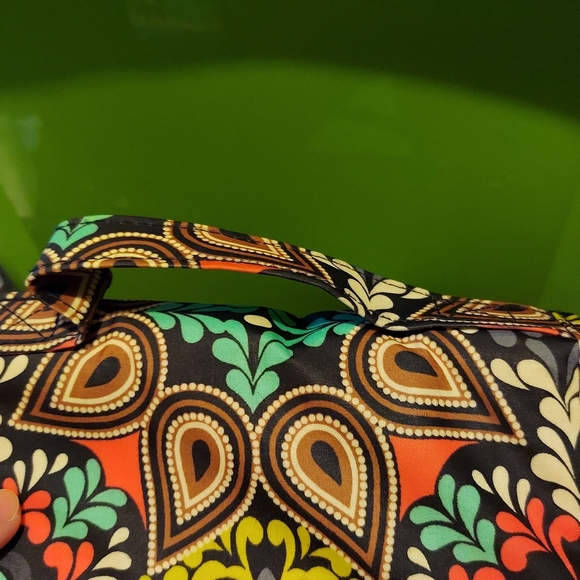 Vera Bradley Lunchbox - Picture 3 of 10